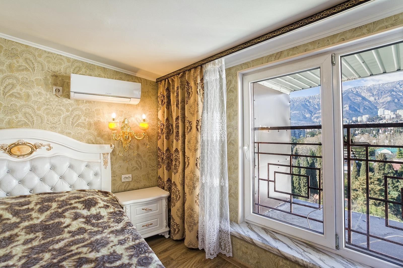 Апартаменты Венера М Республика Крым, г. Ялта, ул. Боткинская, д. 2В - Фото 1